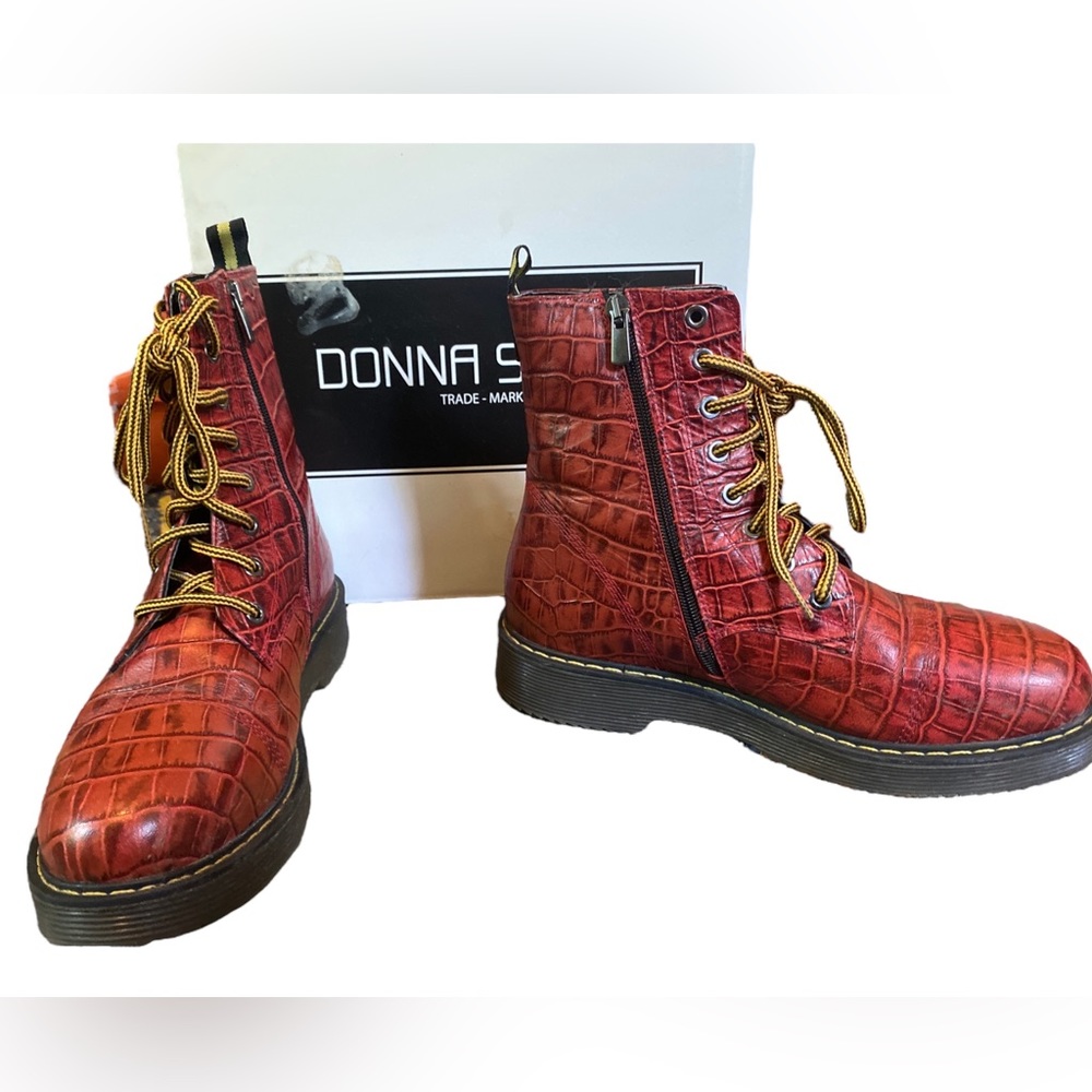 Donna Style Croc Lace Up leather Boot
